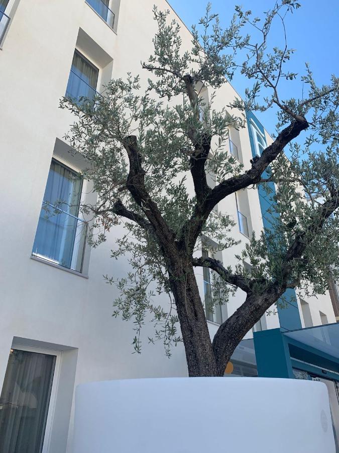 Biancodonda Greenblu & Hotel 5*